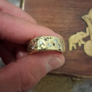 14k Gold Solid Ring With 6 Diamonds